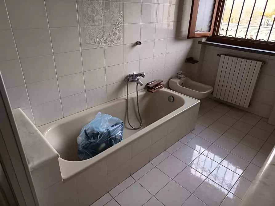 Immagine 11 di Casa indipendente in affitto  in VIA EMILIA 320 a Pisa