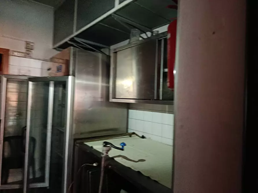 Immagine 2 di Attività commerciale in affitto  in via fratelli rosselli 50 a Altopascio