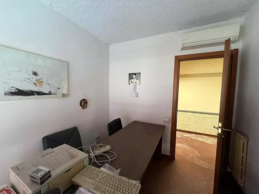 Immagine 11 di Ufficio in affitto  in Viale Giosue' Carducci 1 a Livorno