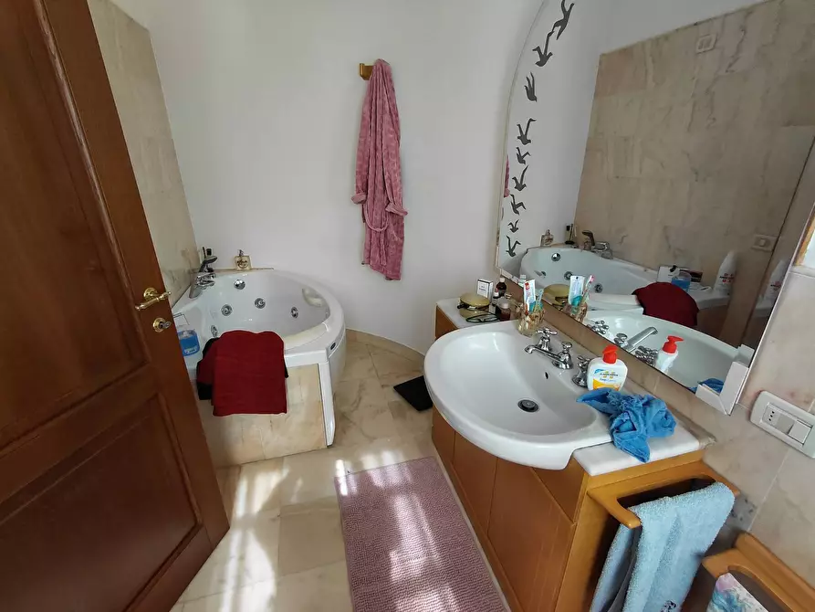 Immagine 16 di Villetta a schiera in vendita  in Via Putignano 327 a Pisa