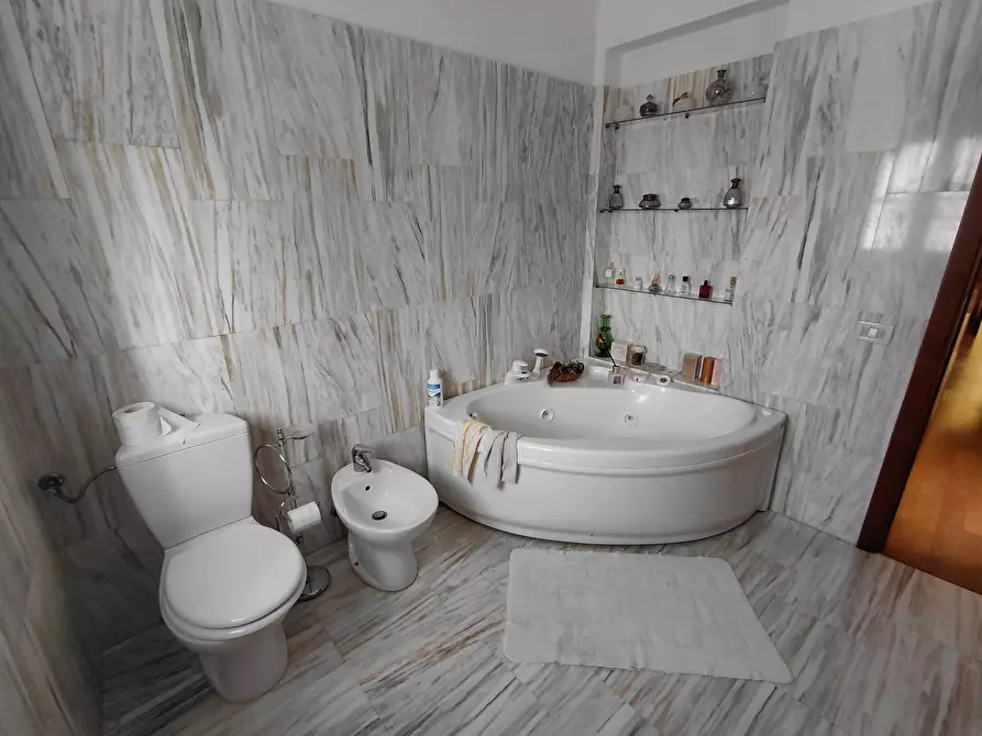 Immagine 26 di Villetta a schiera in vendita  in Via Putignano 327 a Pisa