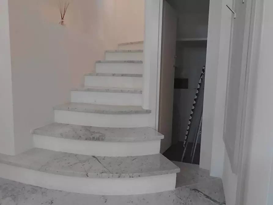 Immagine 46 di Villetta a schiera in vendita  in via roma 15 a Montecatini Terme