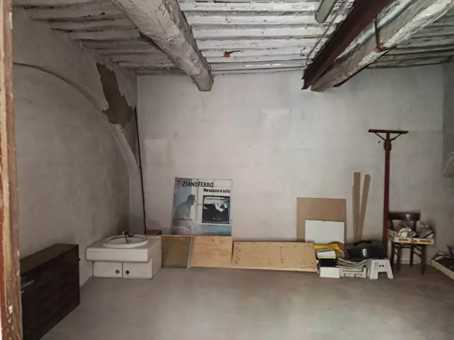 Immagine 5 di Attività commerciale in affitto  in Viale Marconi 5 a Altopascio