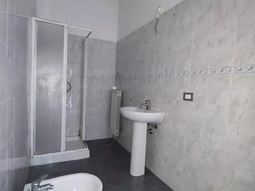 Immagine 13 di Appartamento in vendita  in Via Mentana 40 a Livorno