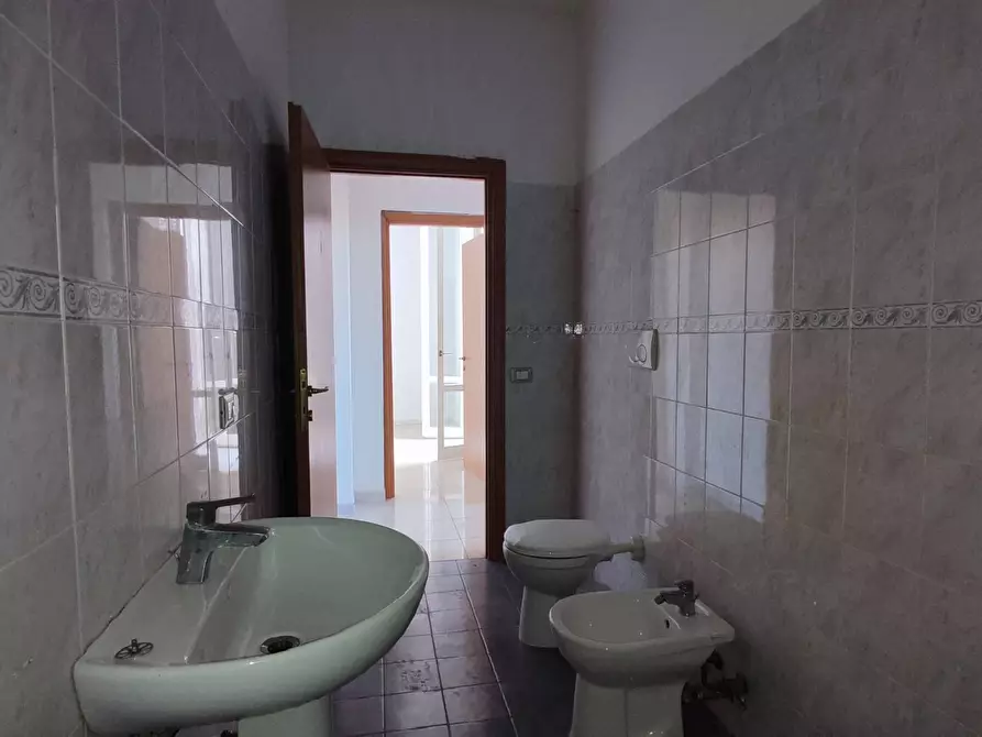 Immagine 15 di Appartamento in vendita  in Via Mentana 40 a Livorno