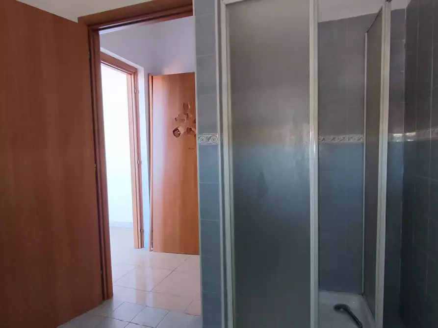 Immagine 5 di Appartamento in vendita  in via Mentana 81 a Livorno