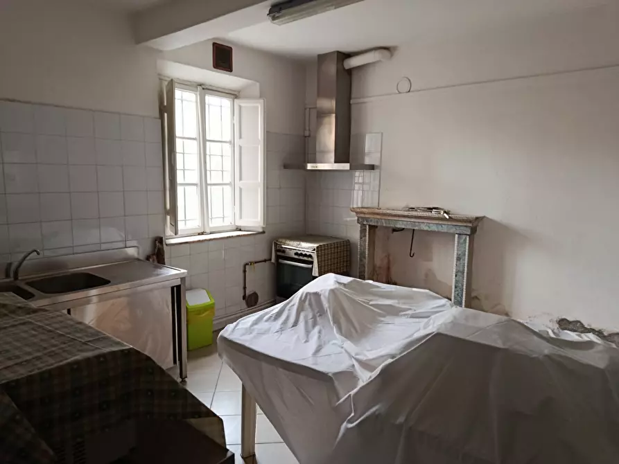 Immagine 9 di Attività commerciale in vendita  in VIA DEL AVE MARIA 11 a Capannori