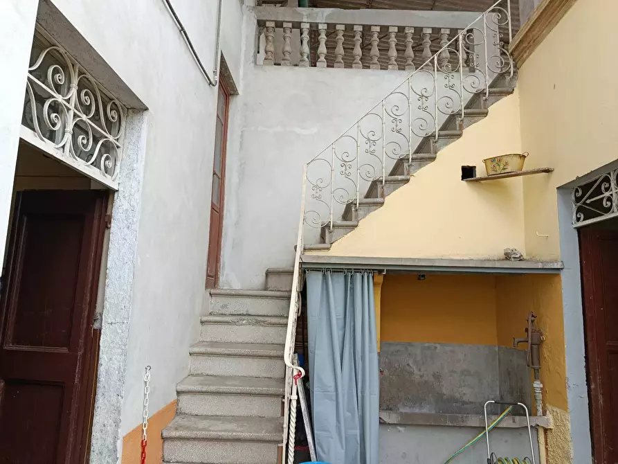 Immagine 16 di Attività commerciale in vendita  in VIA DEL AVE MARIA 11 a Capannori