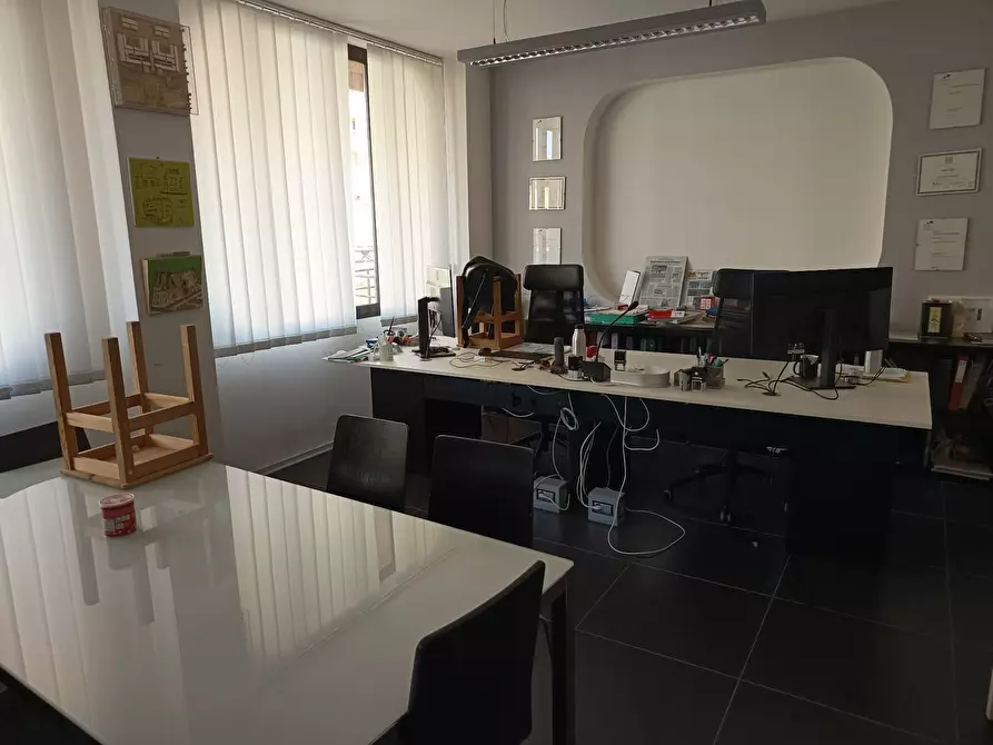 Immagine 1 di Ufficio in affitto  in Viale Delle Piagge 50 a Pisa