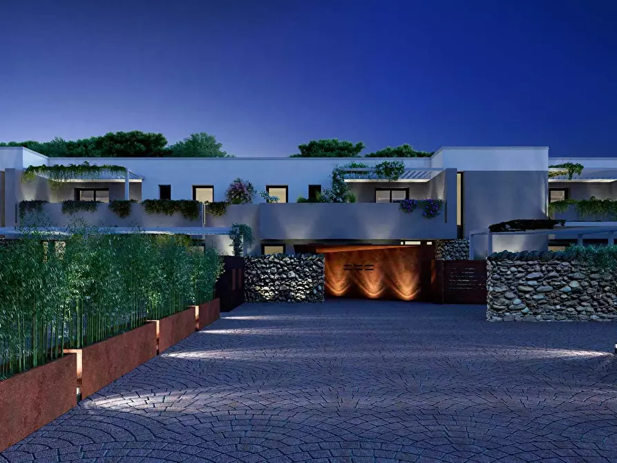 Immagine 9 di Appartamento in vendita  in Piazza Delle Baleari 15 a Pisa