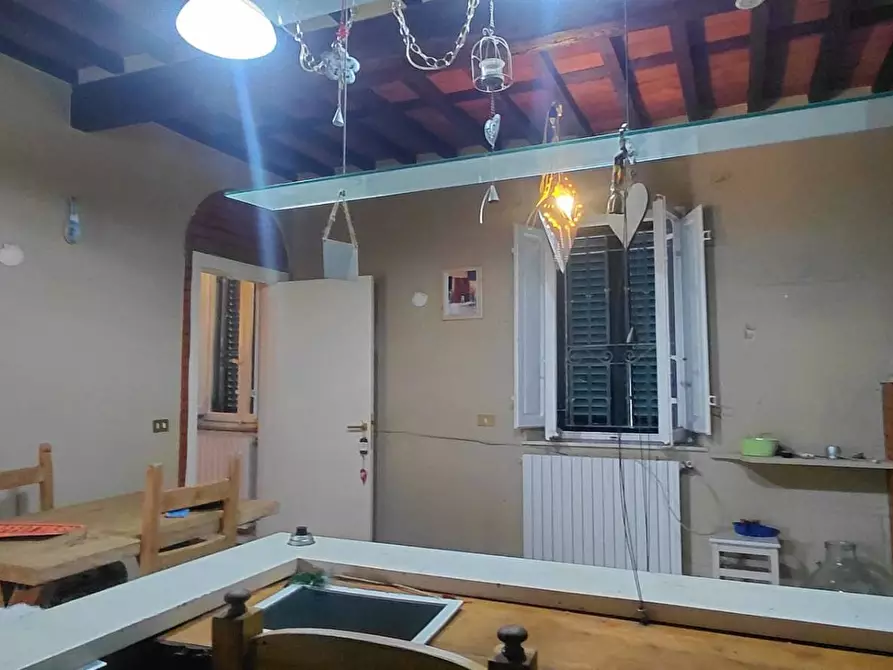 Immagine 1 di Casa indipendente in affitto  in via della pace 33 a Montecarlo