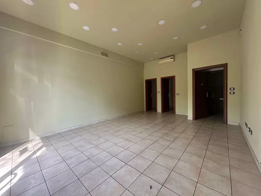 Immagine 2 di Attività commerciale in affitto  in via vechia III 150 a Firenze