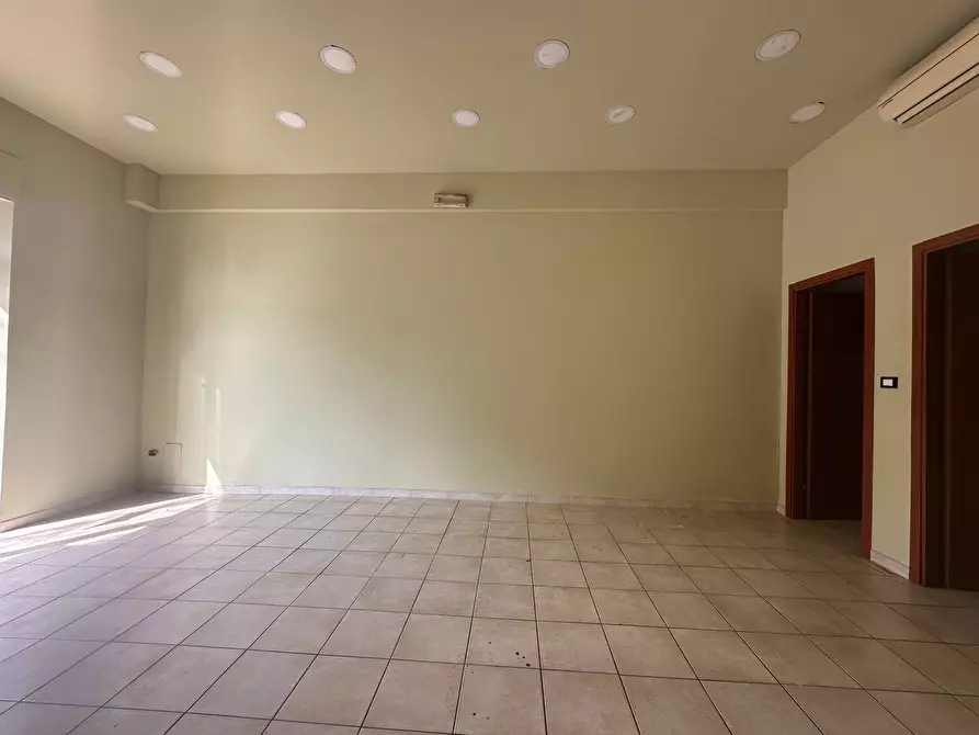 Immagine 4 di Attività commerciale in affitto  in via vechia III 150 a Firenze