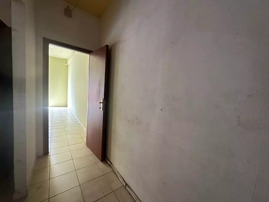 Immagine 7 di Attività commerciale in affitto  in via vechia III 150 a Firenze