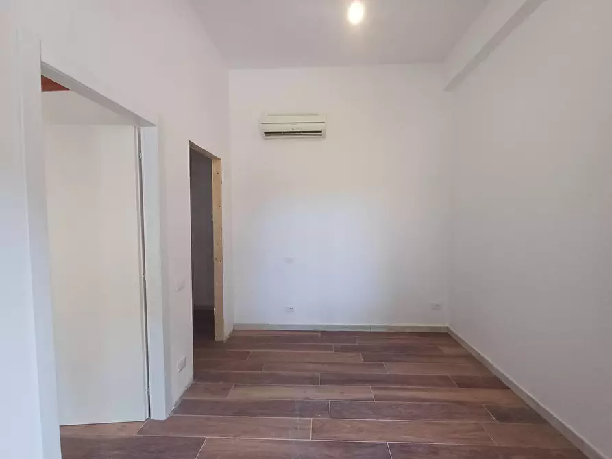 Immagine 3 di Appartamento in affitto  in via ugo foscolo - a Pisa