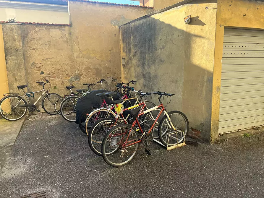 Immagine 13 di Camera in affitto  in Via Dell' Aeroporto 4 a Pisa