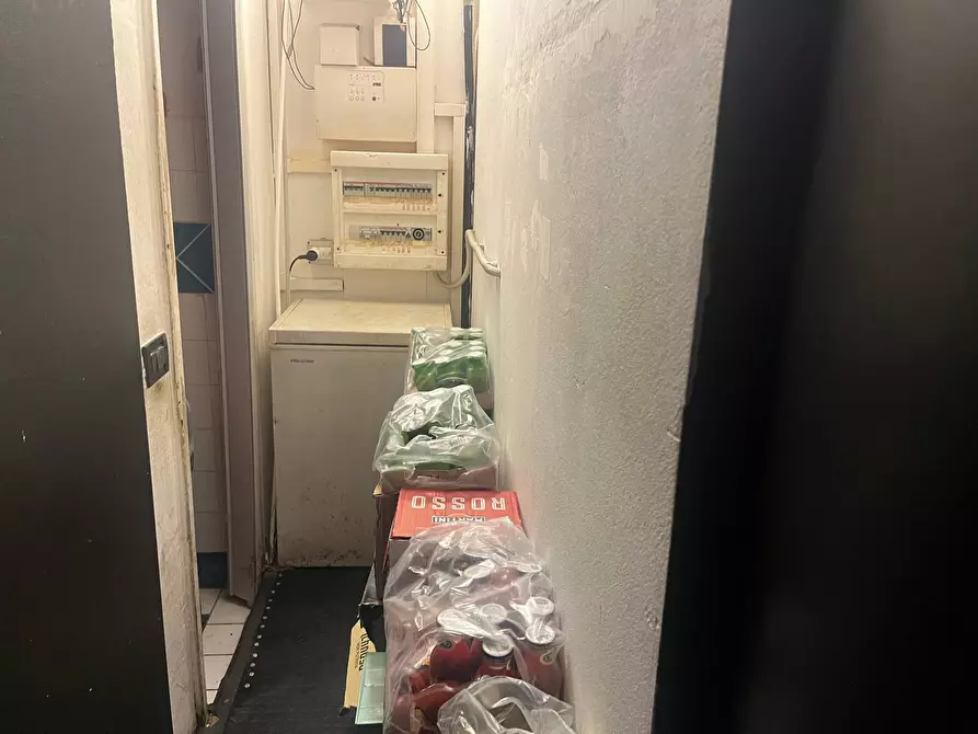 Immagine 4 di Attività commerciale in vendita  in piazza garibaldi 2 a Pisa