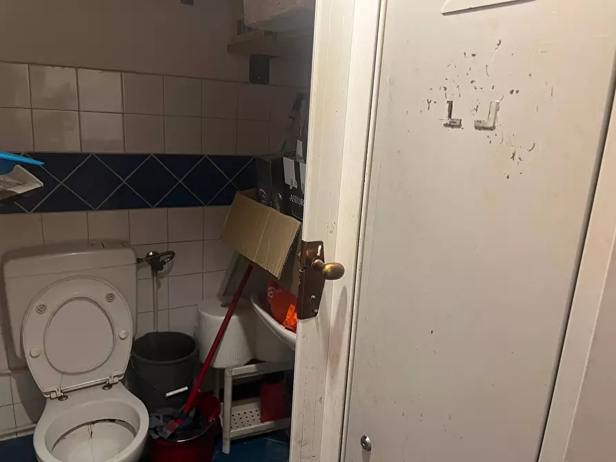 Immagine 5 di Attività commerciale in vendita  in piazza garibaldi 2 a Pisa