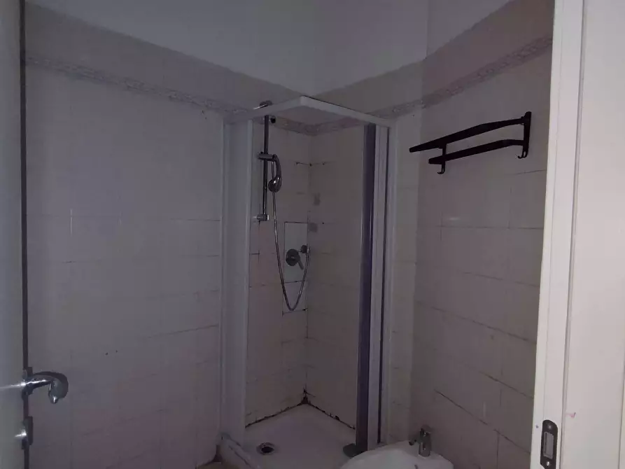 Immagine 11 di Appartamento in vendita  in Scali degli Olandesi 3 a Livorno