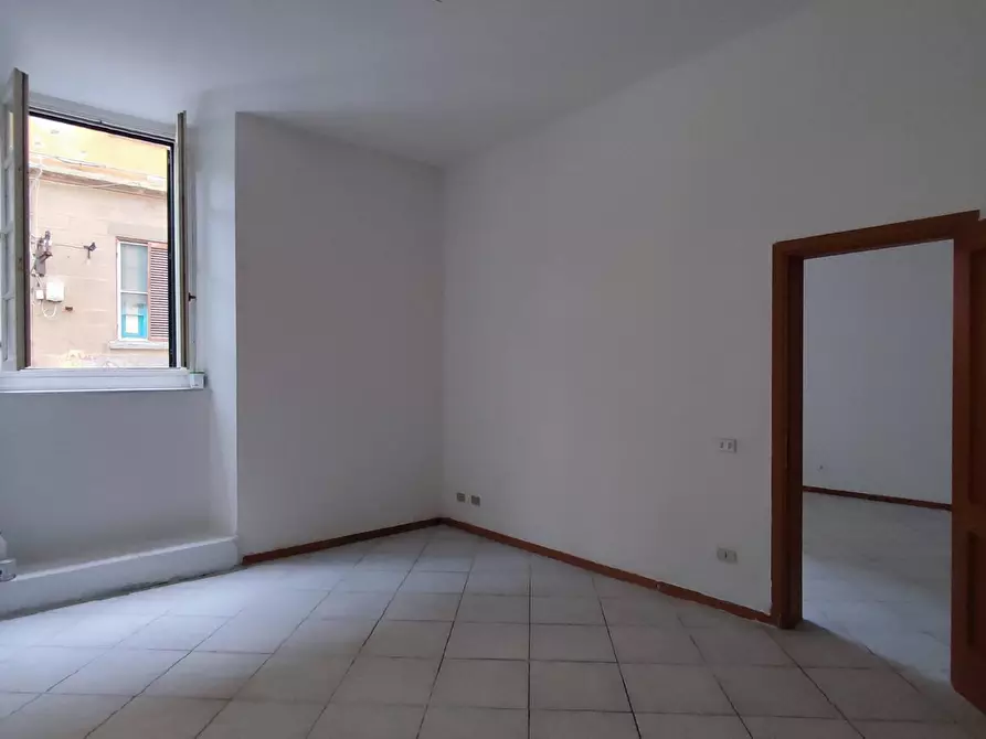 Immagine 3 di Appartamento in vendita  in Scali degli Olandesi 3 a Livorno