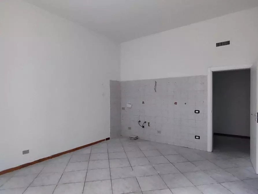 Immagine 7 di Appartamento in vendita  in Scali degli Olandesi 3 a Livorno