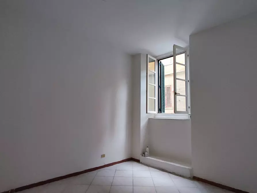 Immagine 8 di Appartamento in vendita  in Scali degli Olandesi 3 a Livorno