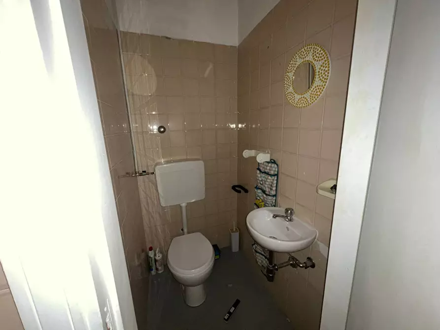 Immagine 23 di Ufficio in affitto  in Via Francesco Crispi 1 a Livorno