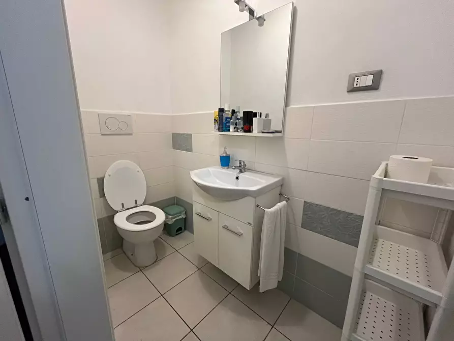 Immagine 11 di Attività commerciale in vendita  in via pascuale pardi 12 a Pisa