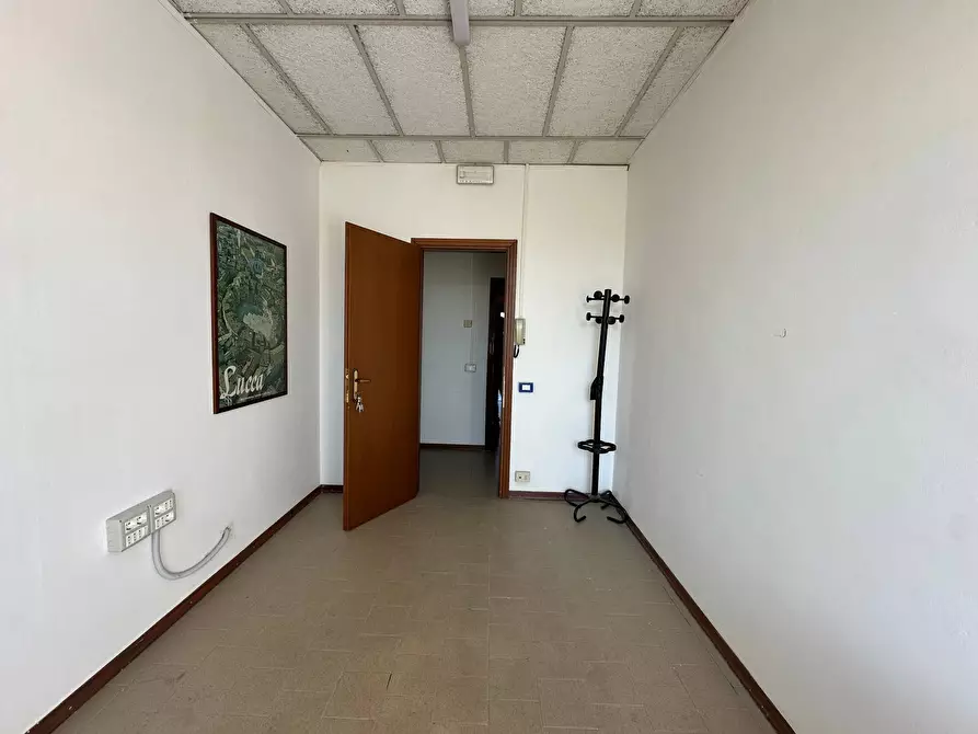 Immagine 2 di Ufficio in affitto  in Via Coselli 12 a Capannori