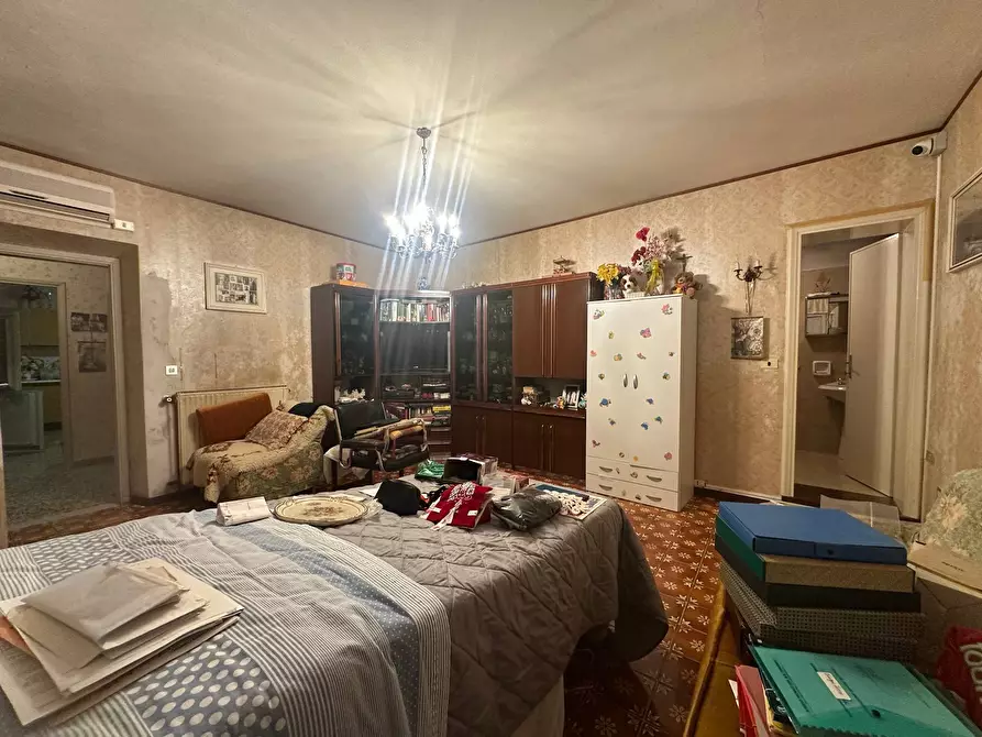 Immagine 5 di Casa indipendente in vendita  in via fillungo 8 a Camaiore