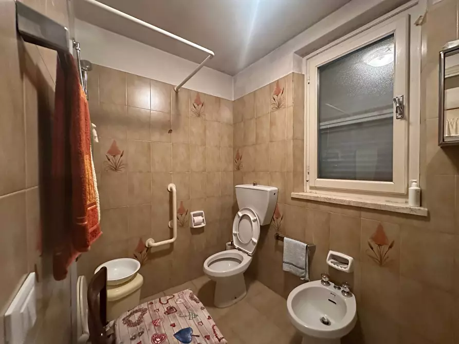 Immagine 8 di Casa indipendente in vendita  in via fillungo 8 a Camaiore