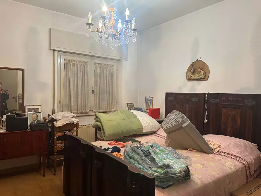 Immagine 11 di Casa indipendente in vendita  in via fillungo 8 a Camaiore