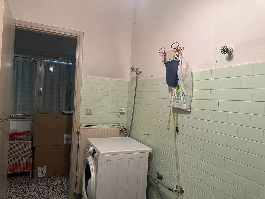 Immagine 13 di Casa indipendente in vendita  in via fillungo 8 a Camaiore