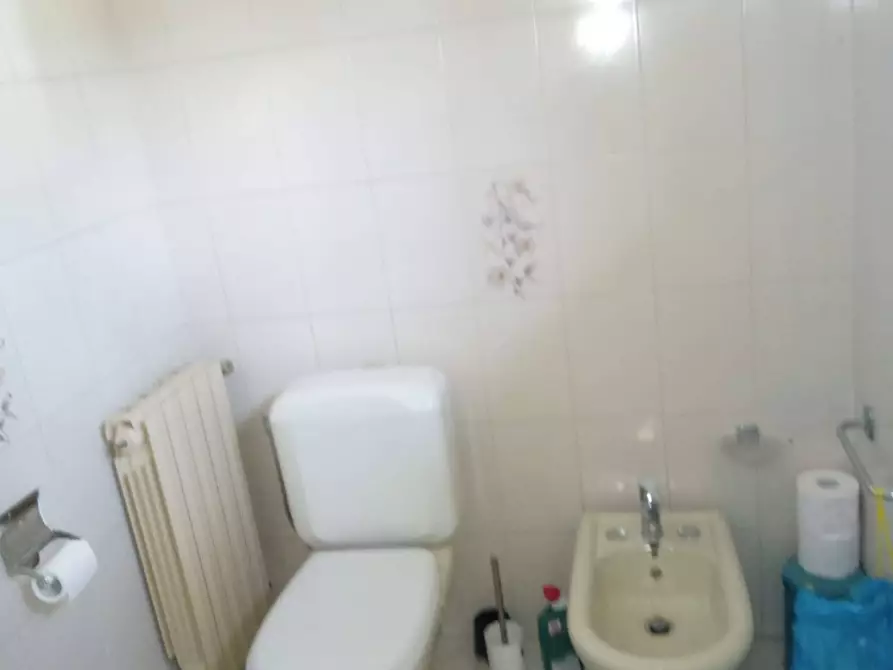 Immagine 15 di Casa indipendente in vendita  in via fillungo 35 a Camaiore