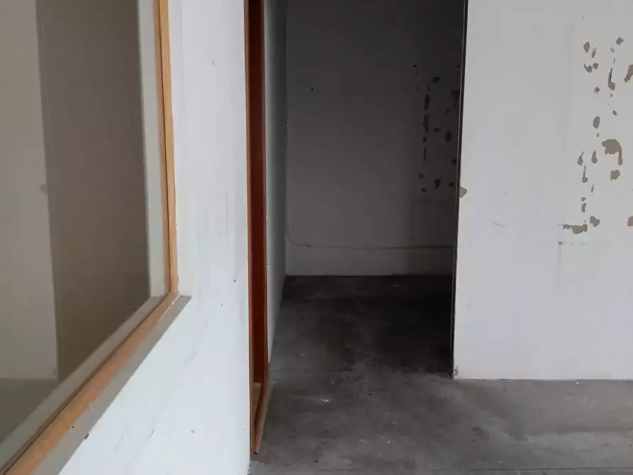Immagine 10 di Attività commerciale in affitto  in Via Scornigiana 65 a Pisa