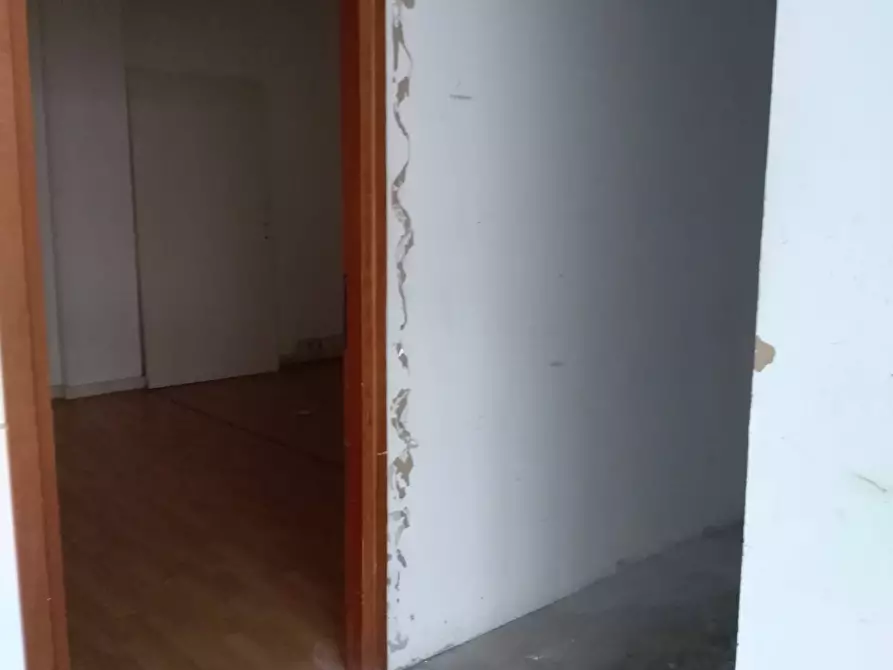 Immagine 12 di Attività commerciale in affitto  in Via Scornigiana 65 a Pisa
