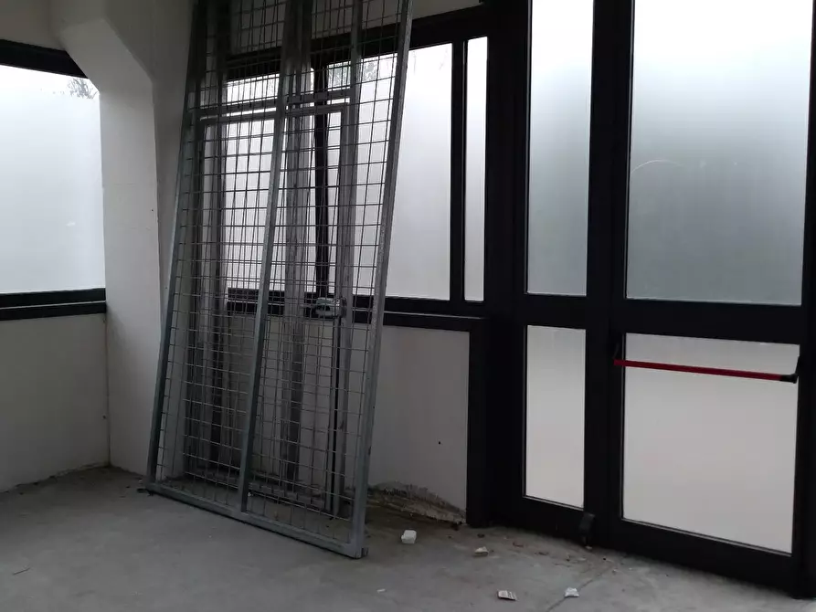 Immagine 14 di Attività commerciale in affitto  in Via Scornigiana 65 a Pisa