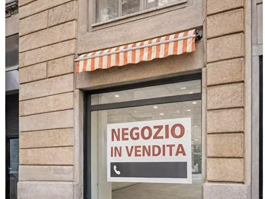 Immagine 1 di Attività commerciale in vendita  in Via Livornese 1 a Pisa