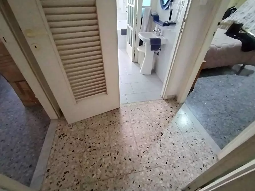 Immagine 8 di Appartamento in vendita  in Via Dell' Aeroporto 41 a Pisa