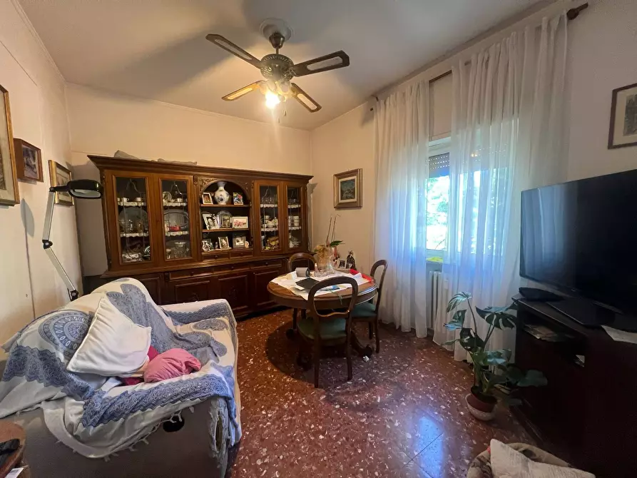 Immagine 4 di Camera in affitto  in via gobetti 1 a Pisa