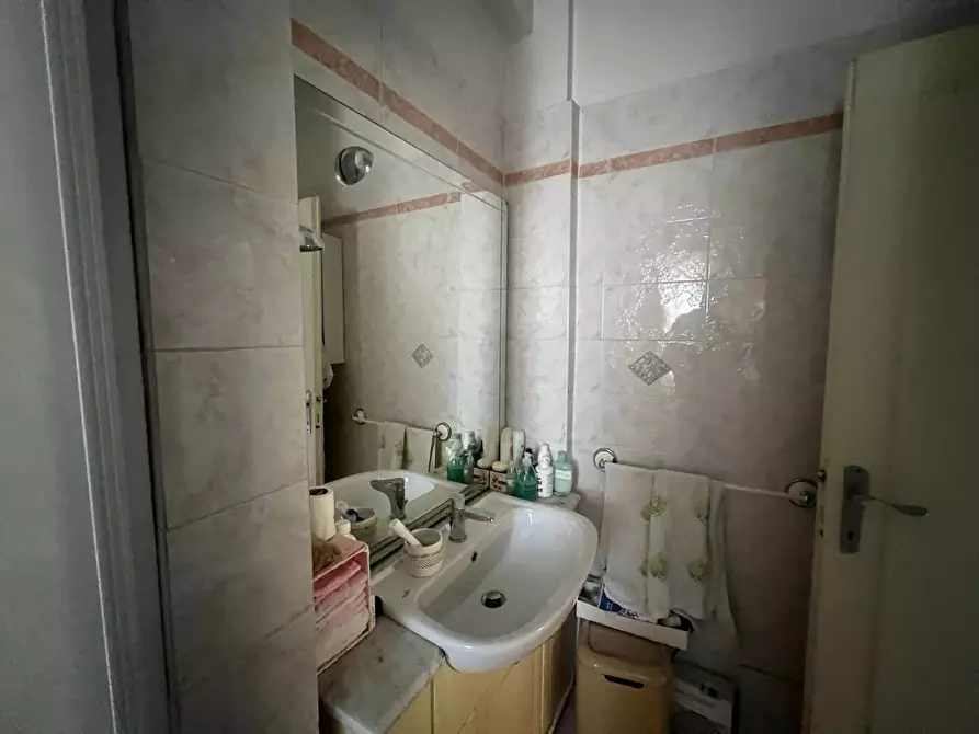 Immagine 6 di Camera in affitto  in via gobetti 1 a Pisa