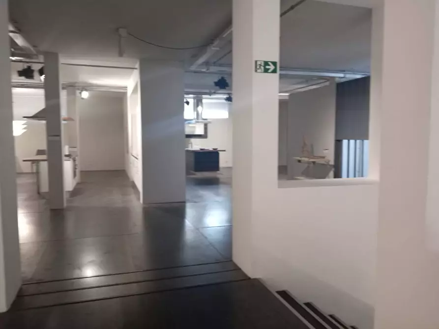 Immagine 1 di Attività commerciale in affitto  in via pietrasantina 44 a San Giuliano Terme