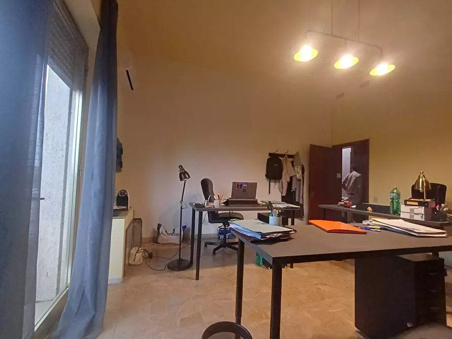 Immagine 4 di Ufficio in affitto  in via pietrasantina 1 a San Giuliano Terme