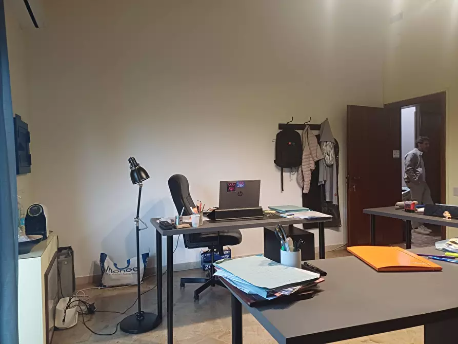 Immagine 6 di Ufficio in affitto  in via pietrasantina 1 a San Giuliano Terme