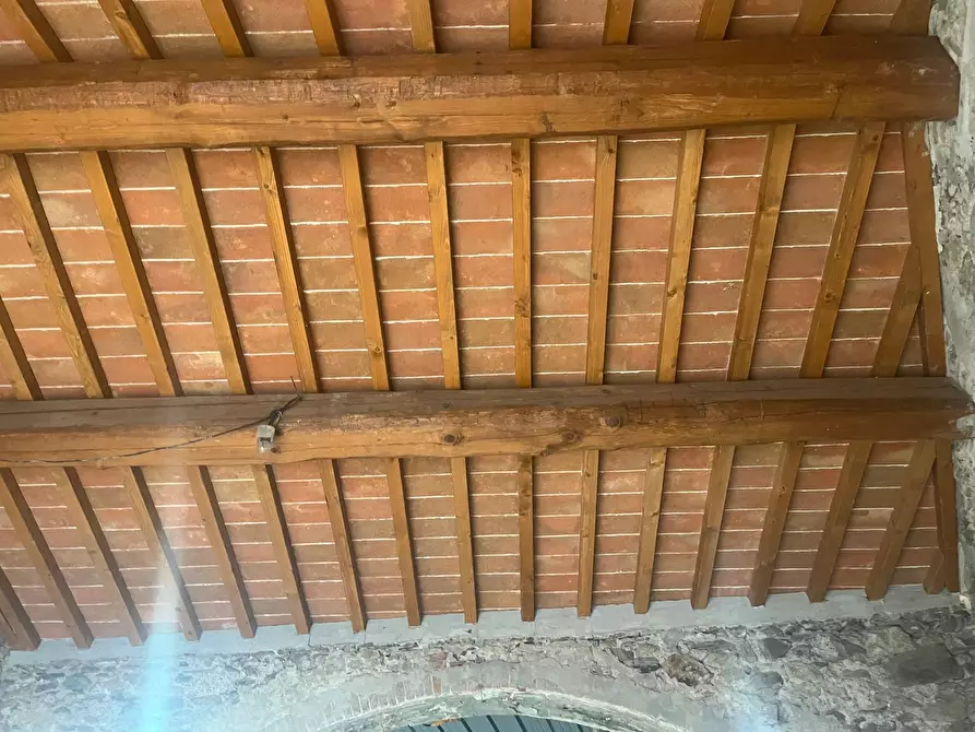 Immagine 10 di Casa indipendente in vendita  in via s. maria 133 a Calci
