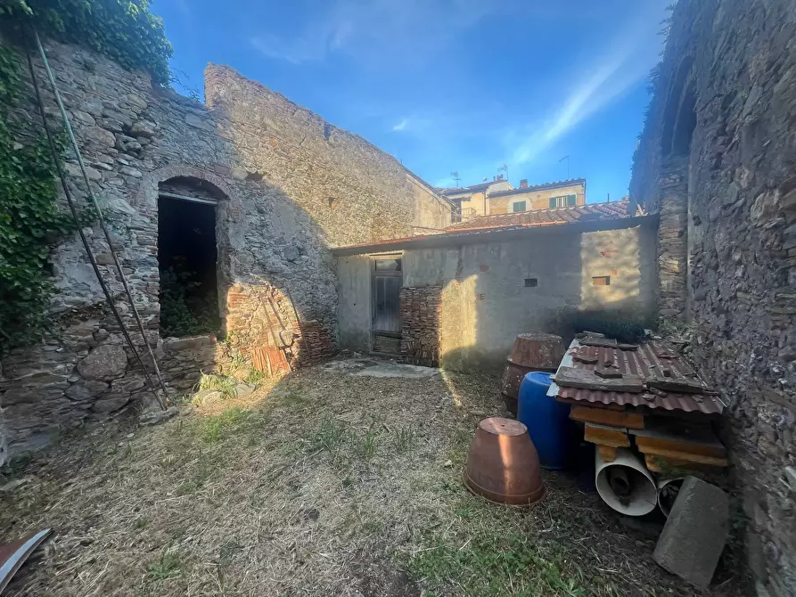 Immagine 18 di Casa indipendente in vendita  in via s. maria 133 a Calci
