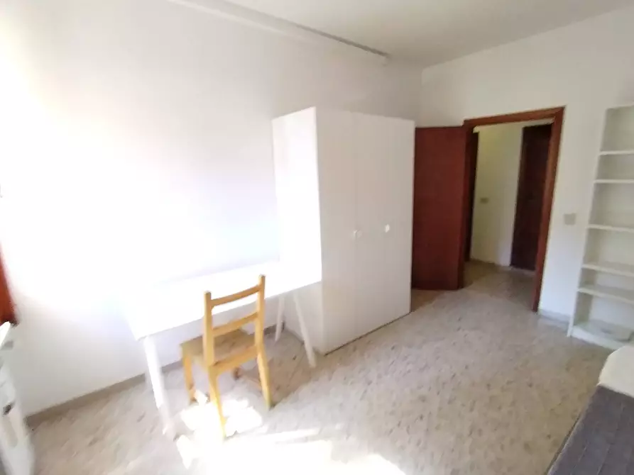 Immagine 6 di Camera in affitto  in Via Montello 18 a Pisa