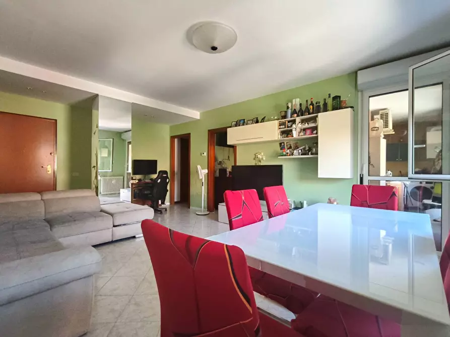 Immagine 4 di Appartamento in vendita  in Via Della Scopaia 15 a Livorno