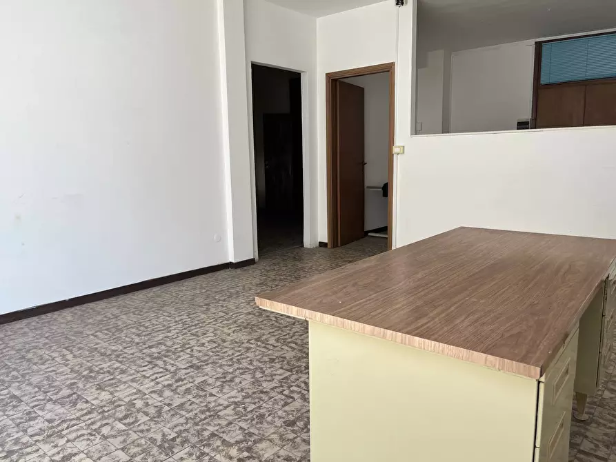 Immagine 8 di Ufficio in affitto  in via ugo la malfa 9 a Cascina