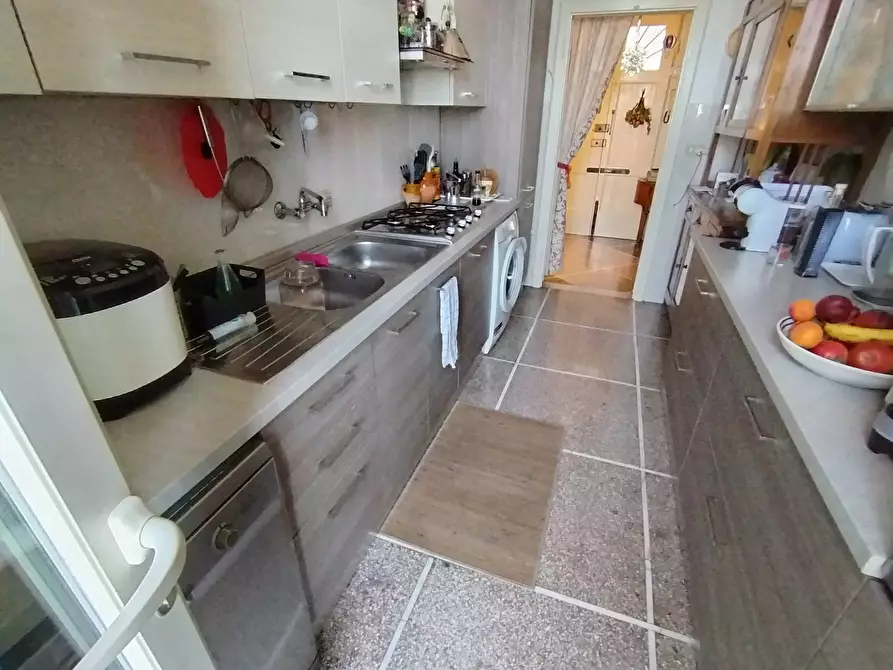 Immagine 3 di Appartamento in vendita  in Via Giuseppe Saragat 1 a Pisa